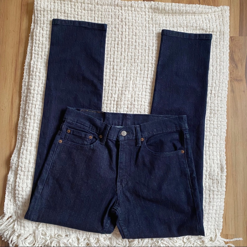 LEVIS dark wash 511 slim jeans 32/32